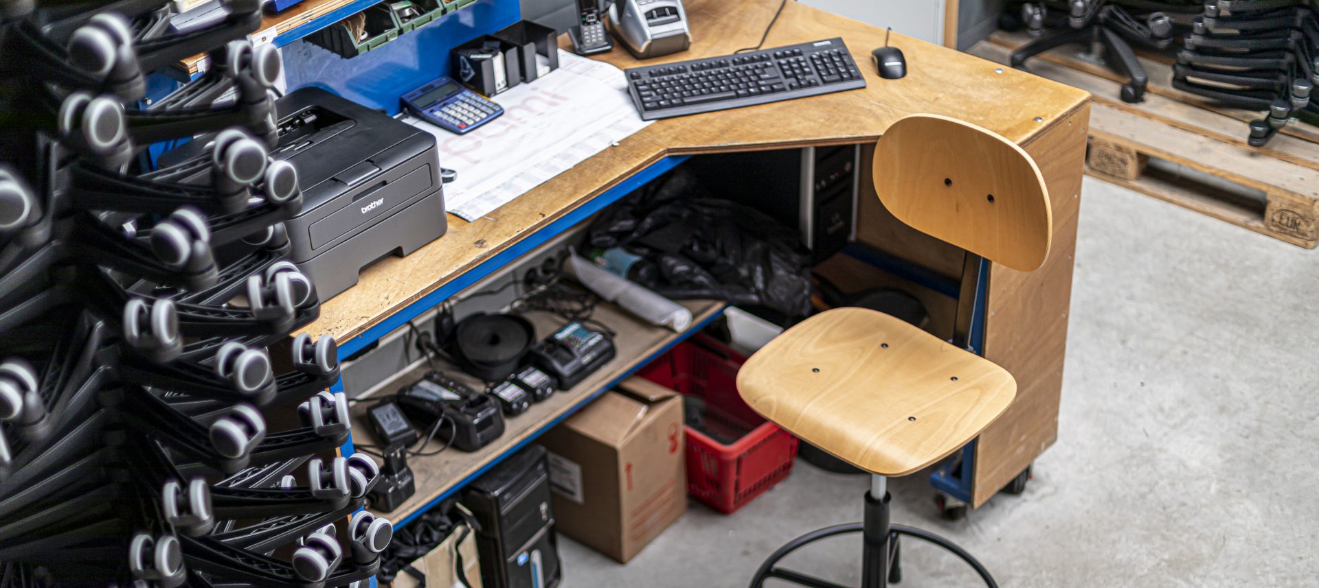 Rodachair houten werkstoel