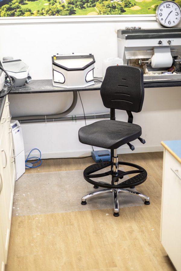 MAX 267 Rodachair bedrijfsstoel PUR bureaustoel werkstoel